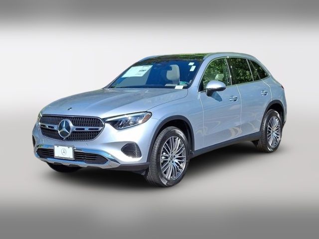 2025 Mercedes-Benz GLC 300