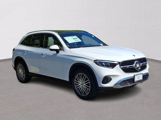 2025 Mercedes-Benz GLC 300