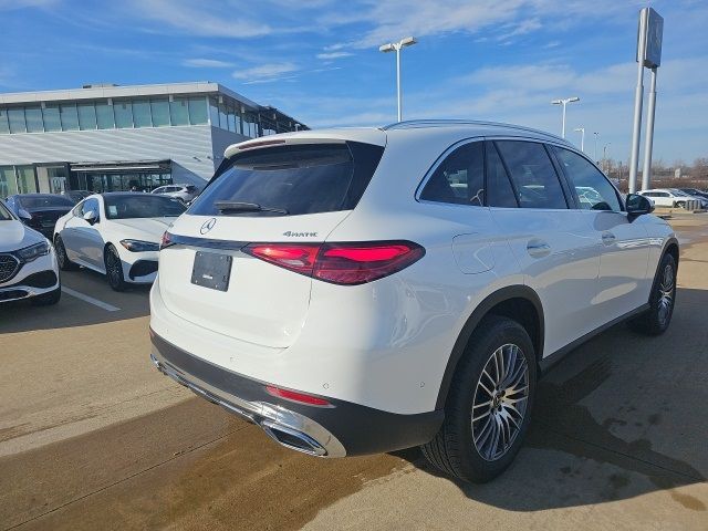 2025 Mercedes-Benz GLC 300