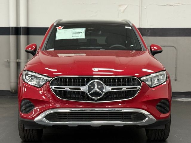 2025 Mercedes-Benz GLC 300
