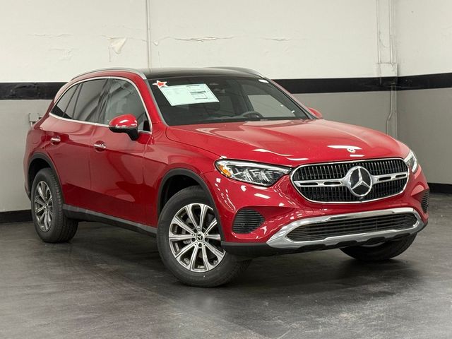 2025 Mercedes-Benz GLC 300