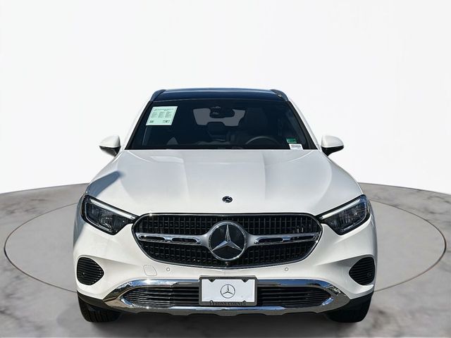 2025 Mercedes-Benz GLC 300