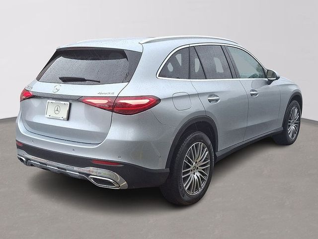 2025 Mercedes-Benz GLC 300
