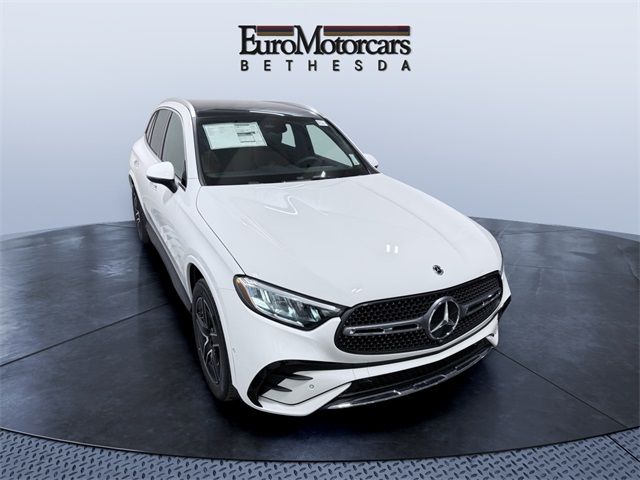 2025 Mercedes-Benz GLC 300