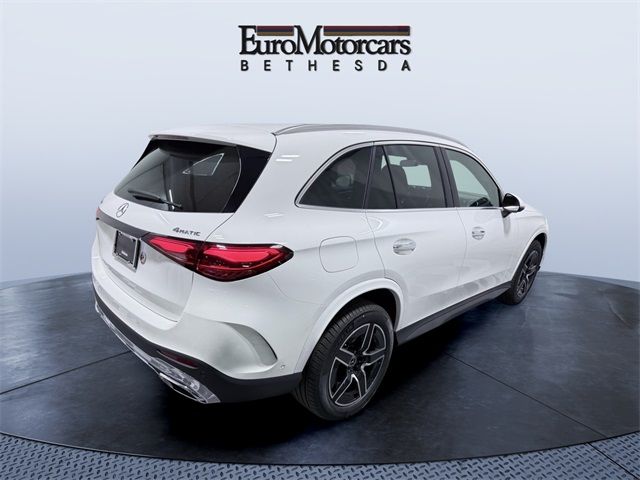 2025 Mercedes-Benz GLC 300