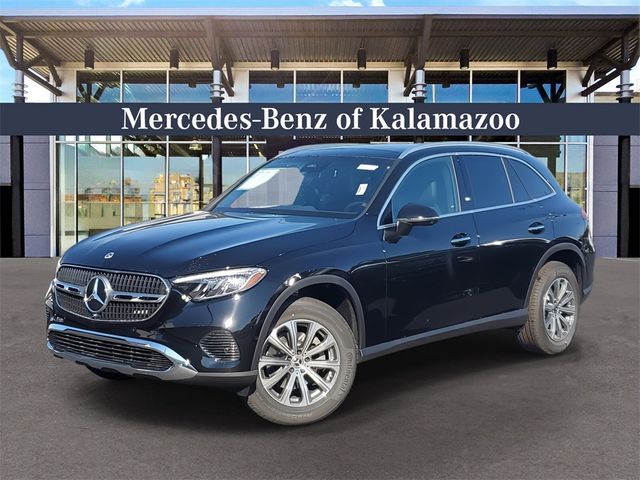 2025 Mercedes-Benz GLC 300