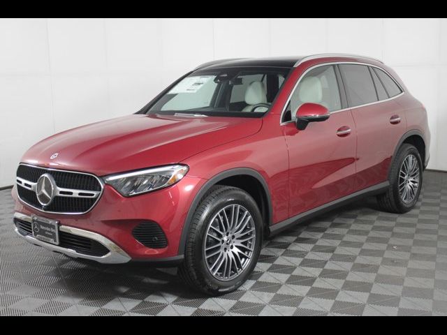 2025 Mercedes-Benz GLC 300