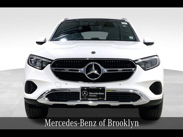 2025 Mercedes-Benz GLC 300