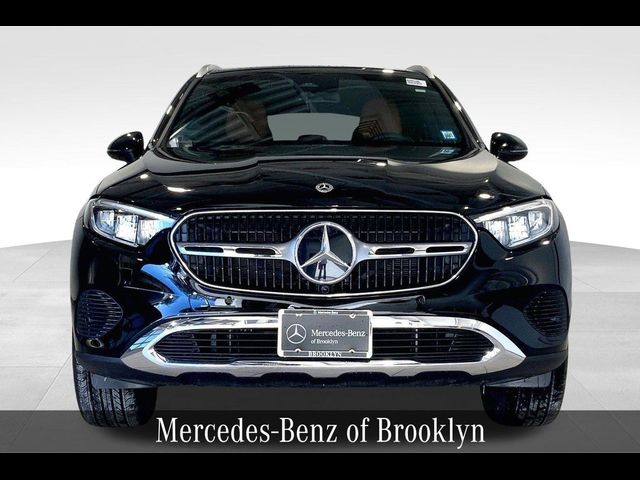 2025 Mercedes-Benz GLC 300