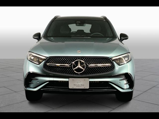 2025 Mercedes-Benz GLC 300