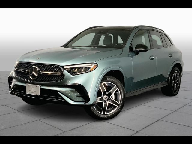 2025 Mercedes-Benz GLC 300