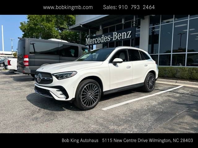 2025 Mercedes-Benz GLC 300