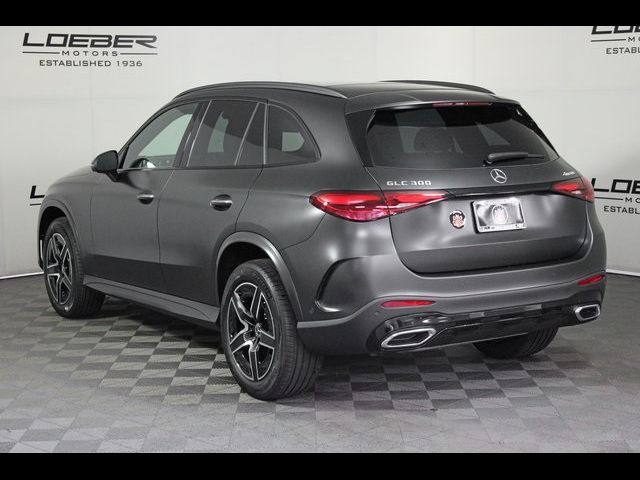 2025 Mercedes-Benz GLC 300