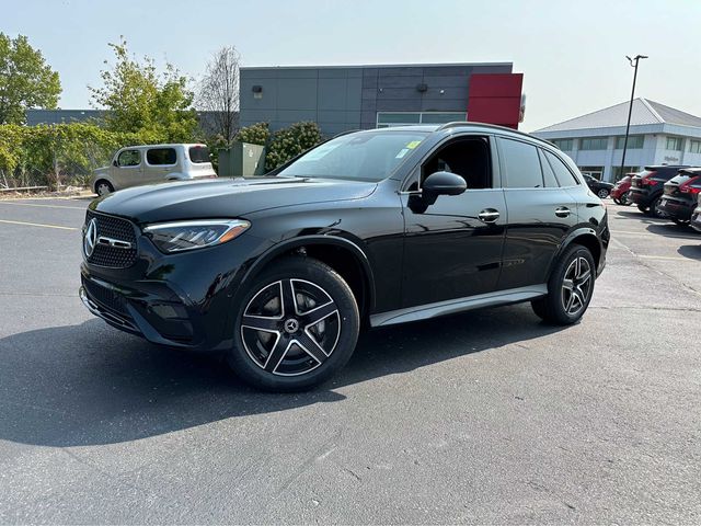 2025 Mercedes-Benz GLC 300