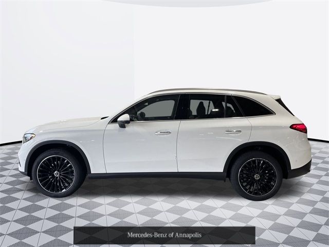 2025 Mercedes-Benz GLC 300