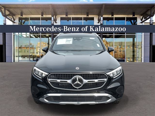 2025 Mercedes-Benz GLC 300