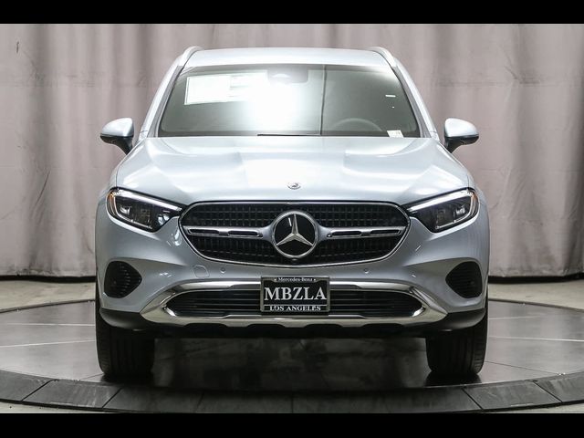 2025 Mercedes-Benz GLC 300