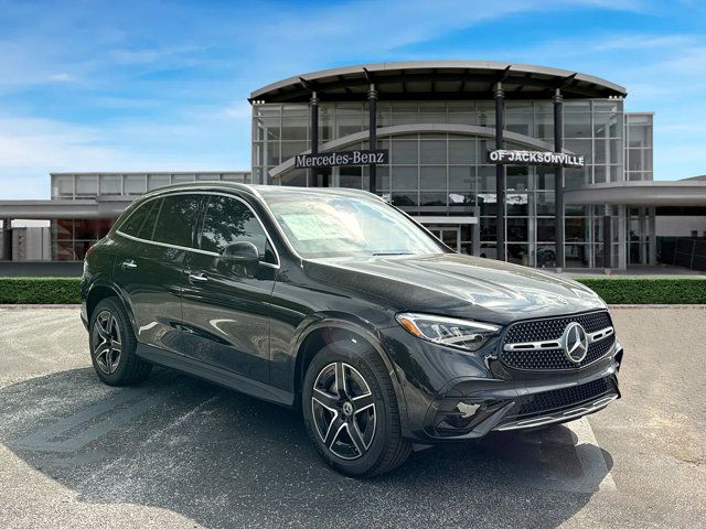 2025 Mercedes-Benz GLC 300