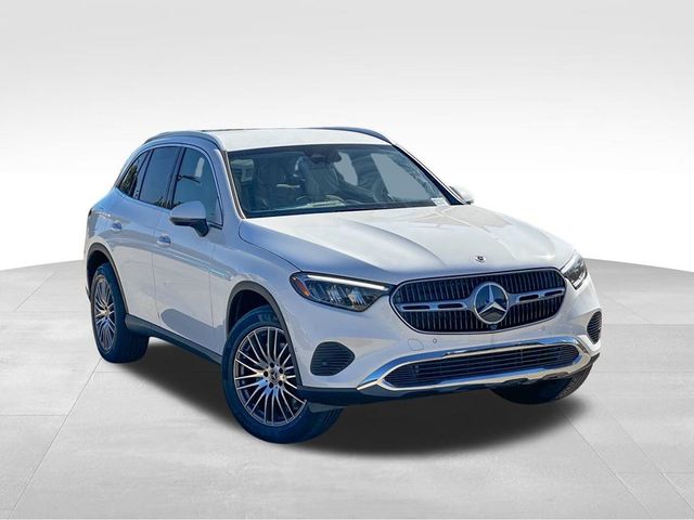 2025 Mercedes-Benz GLC 300