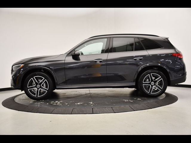 2025 Mercedes-Benz GLC 300