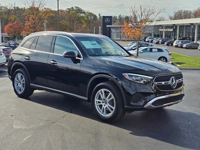 2025 Mercedes-Benz GLC 300