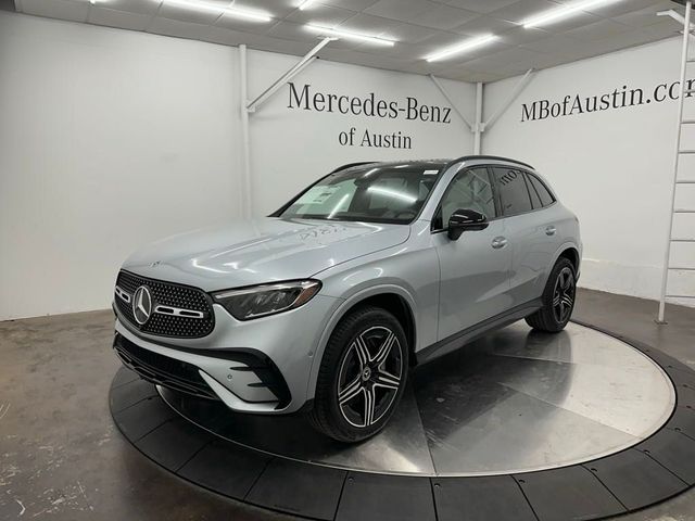 2025 Mercedes-Benz GLC 300