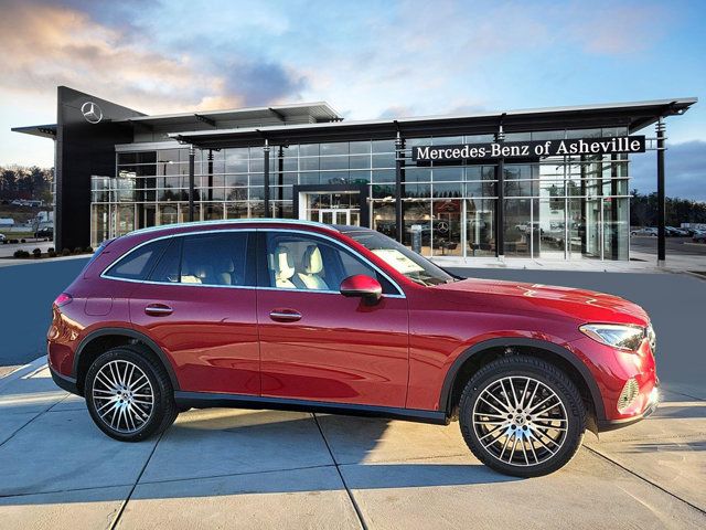 2025 Mercedes-Benz GLC 300