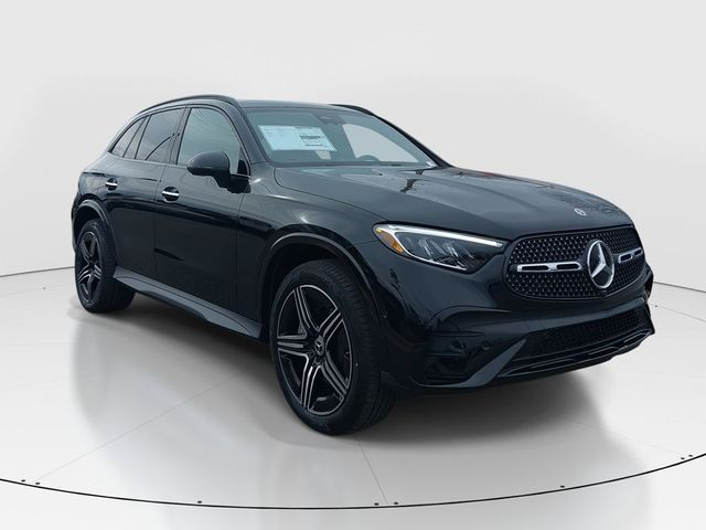 2025 Mercedes-Benz GLC 300