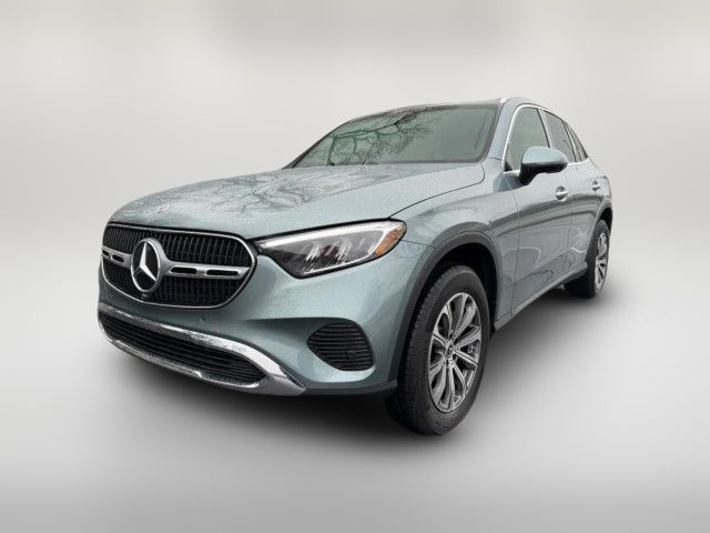 2025 Mercedes-Benz GLC 300