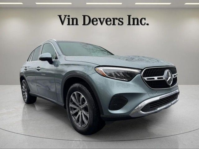 2025 Mercedes-Benz GLC 300
