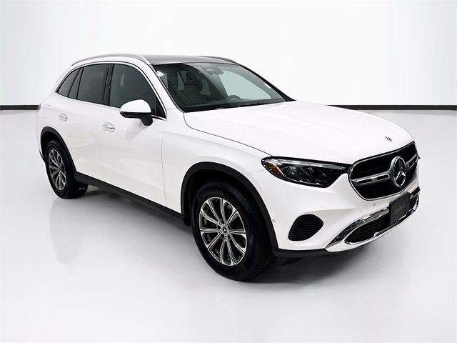 2025 Mercedes-Benz GLC 300