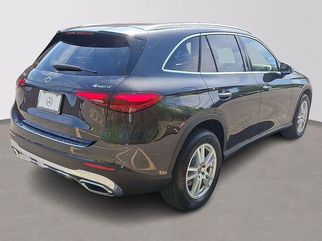 2025 Mercedes-Benz GLC 300