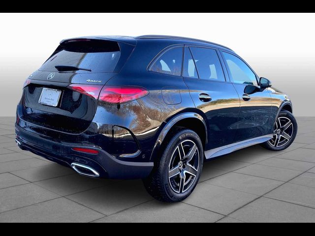 2025 Mercedes-Benz GLC 300