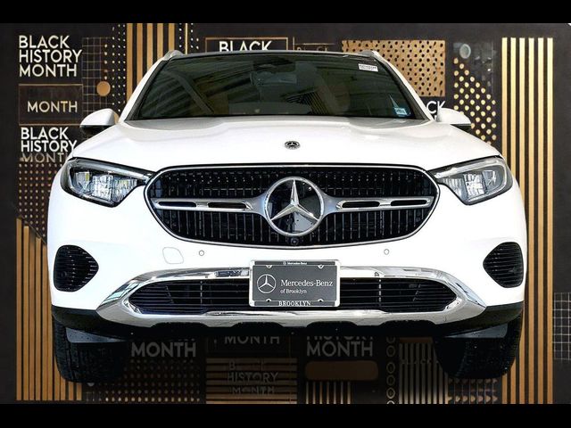 2025 Mercedes-Benz GLC 300