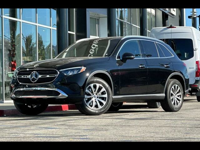 2025 Mercedes-Benz GLC 300