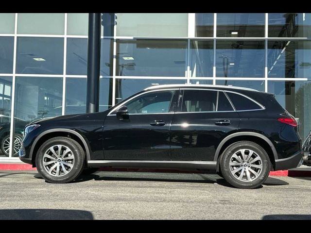 2025 Mercedes-Benz GLC 300