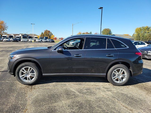 2025 Mercedes-Benz GLC 300