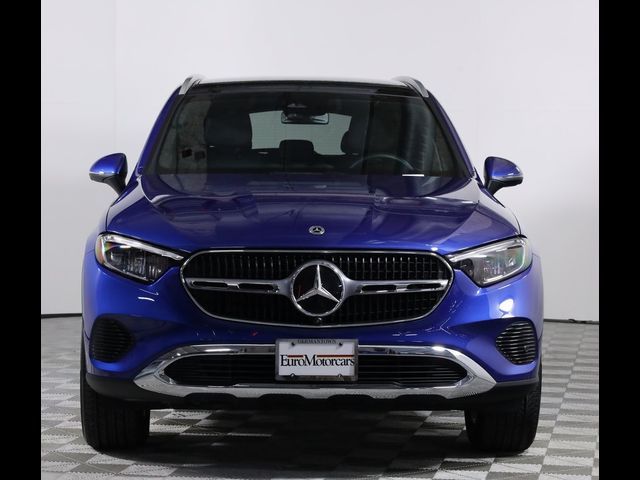 2025 Mercedes-Benz GLC 300