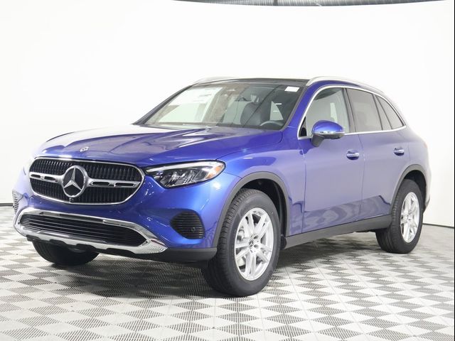 2025 Mercedes-Benz GLC 300