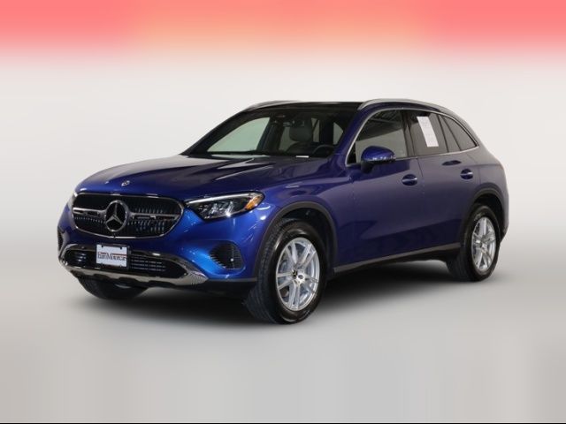 2025 Mercedes-Benz GLC 300