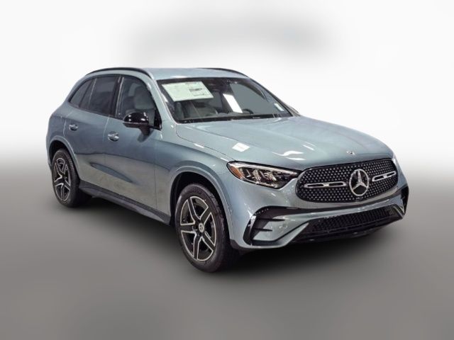 2025 Mercedes-Benz GLC 300