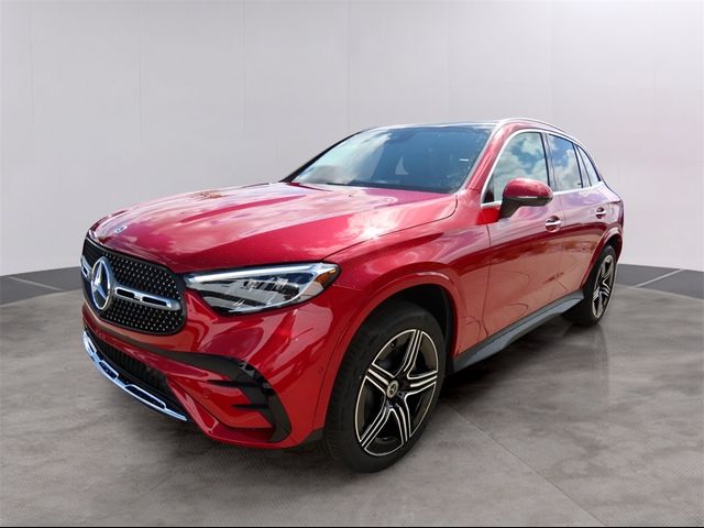 2025 Mercedes-Benz GLC 300