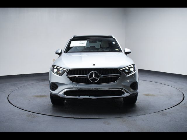 2025 Mercedes-Benz GLC 300