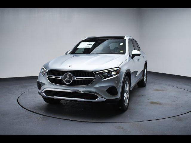 2025 Mercedes-Benz GLC 300