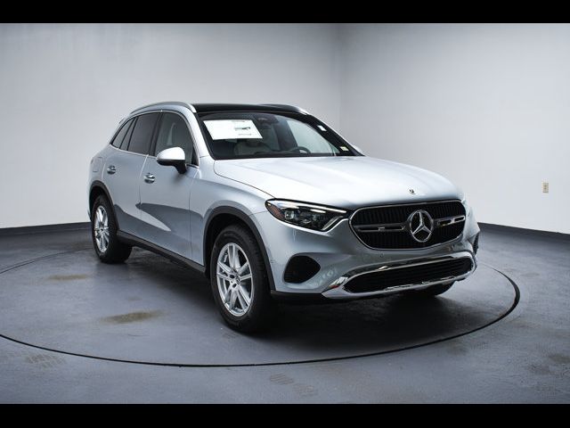 2025 Mercedes-Benz GLC 300