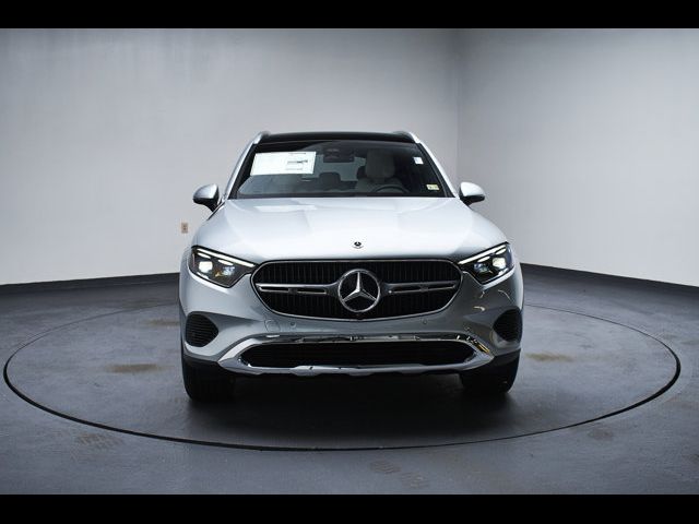 2025 Mercedes-Benz GLC 300