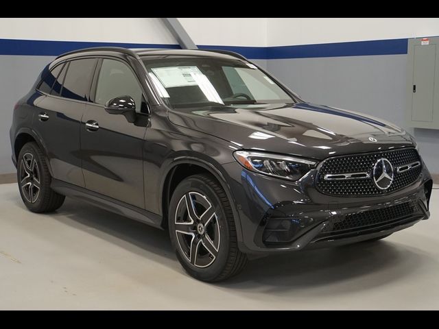 2025 Mercedes-Benz GLC 300