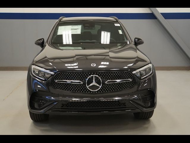 2025 Mercedes-Benz GLC 300