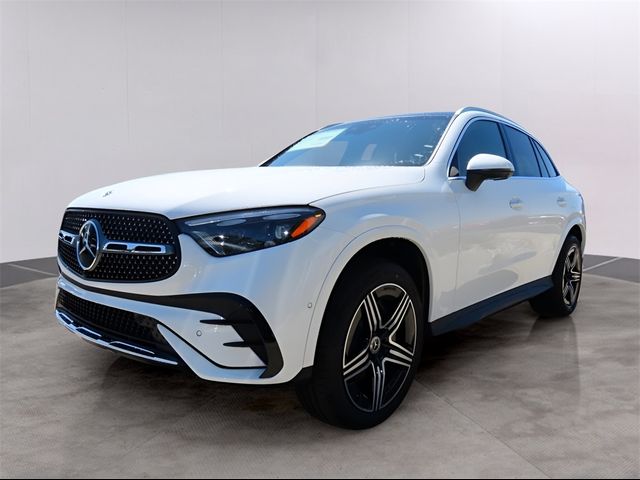 2025 Mercedes-Benz GLC 300