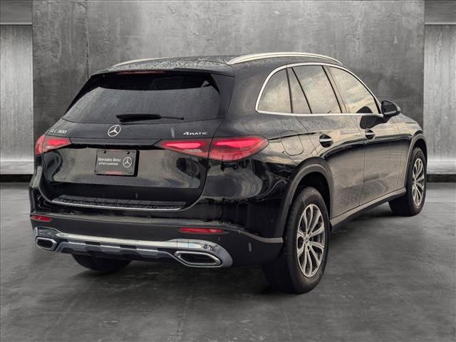 2025 Mercedes-Benz GLC 300